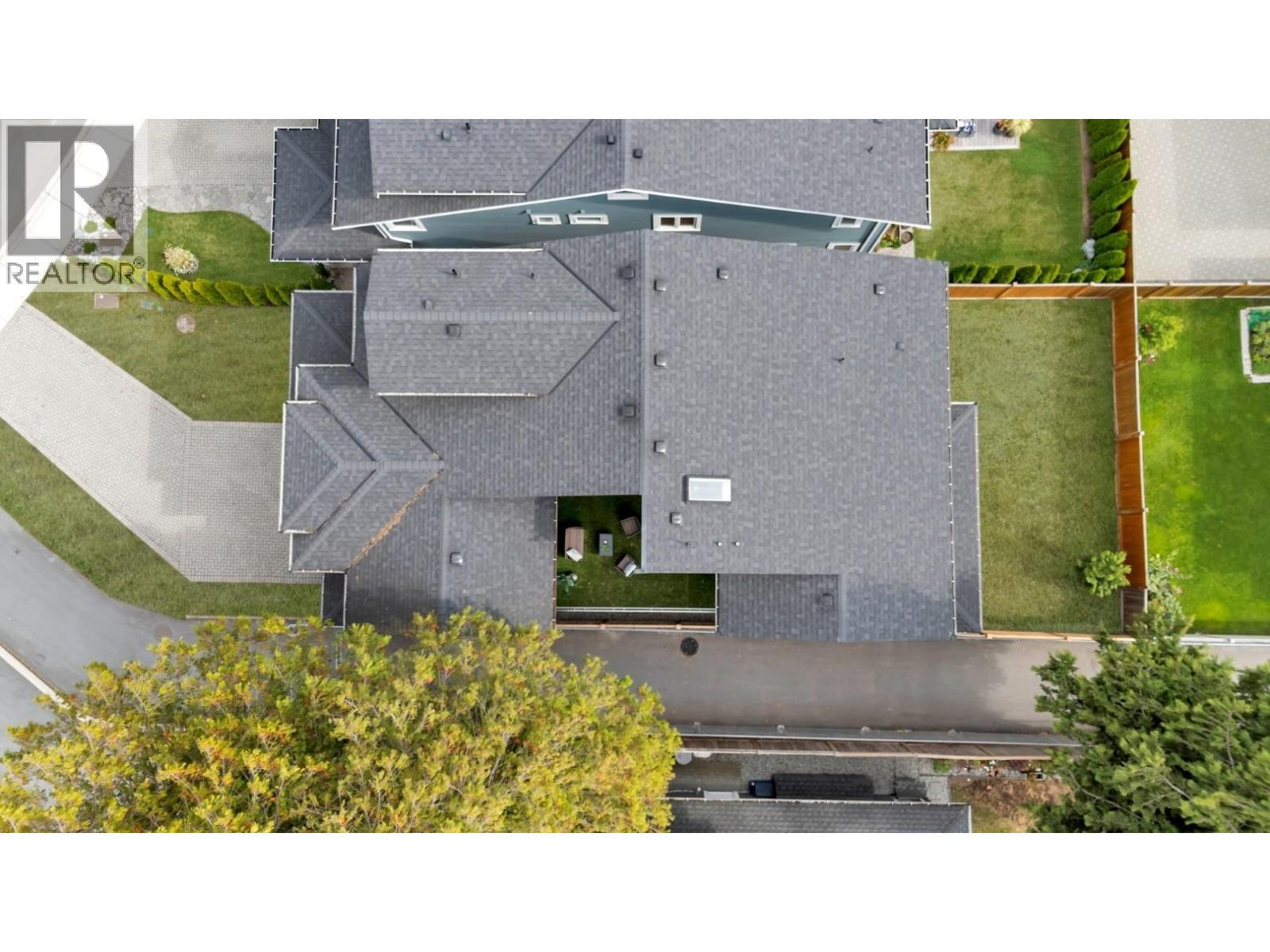 Bentley Drive, Ladner, British Columbia  V4K 4J9 - Photo 2 - R3165076