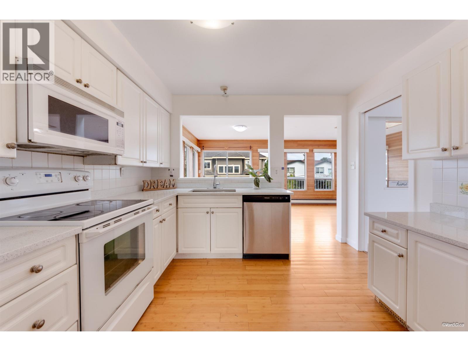 10351 Amethyst Avenue, Richmond, British Columbia  V7A 3A8 - Photo 5 - R3165083