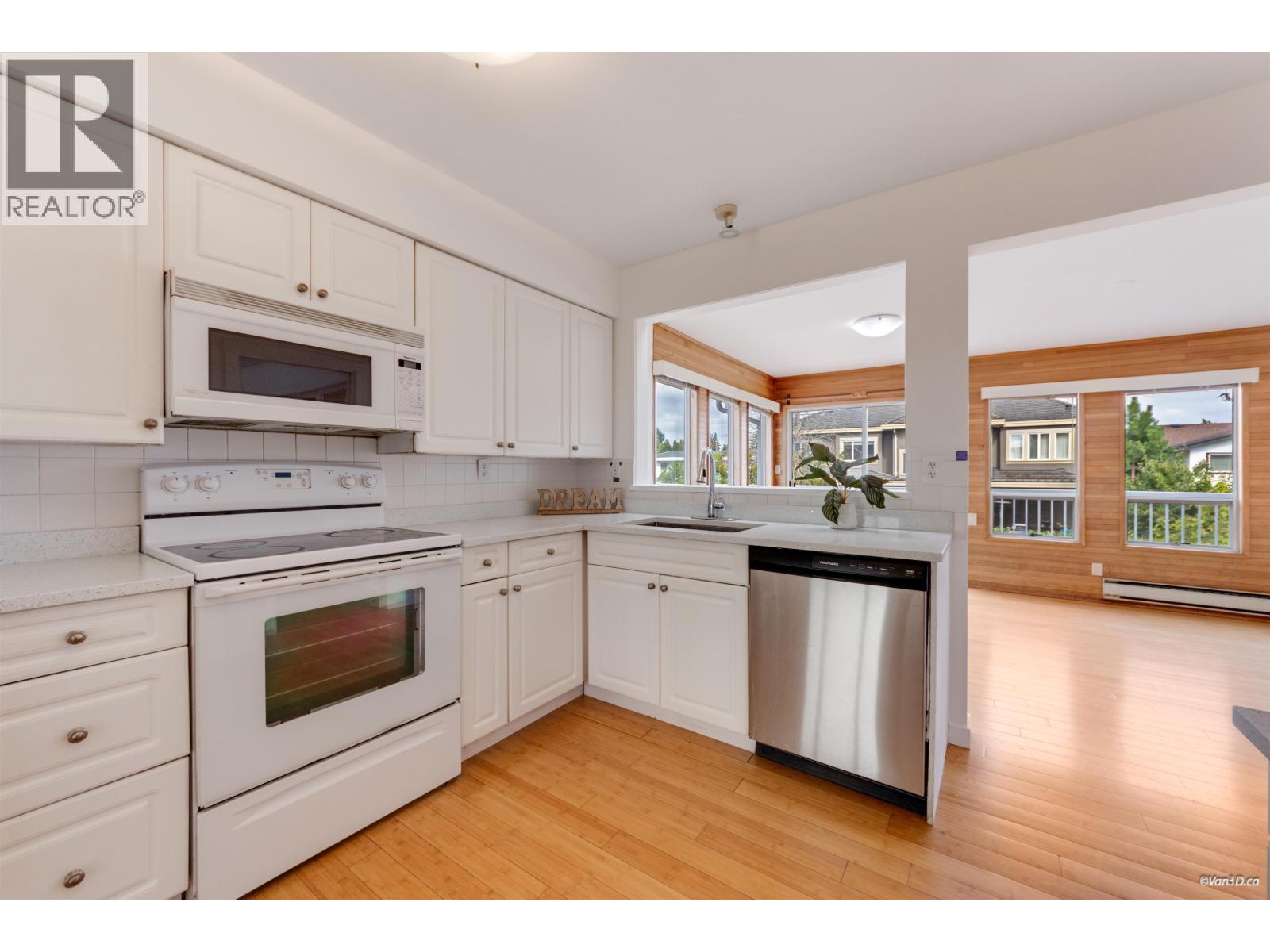 10351 Amethyst Avenue, Richmond, British Columbia  V7A 3A8 - Photo 7 - R3165083