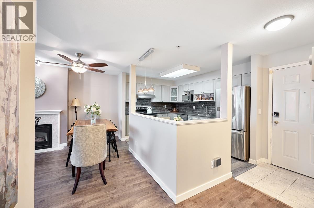 307 855 W 16th Street, North Vancouver, British Columbia  V7P 1R2 - Photo 6 - R3165092