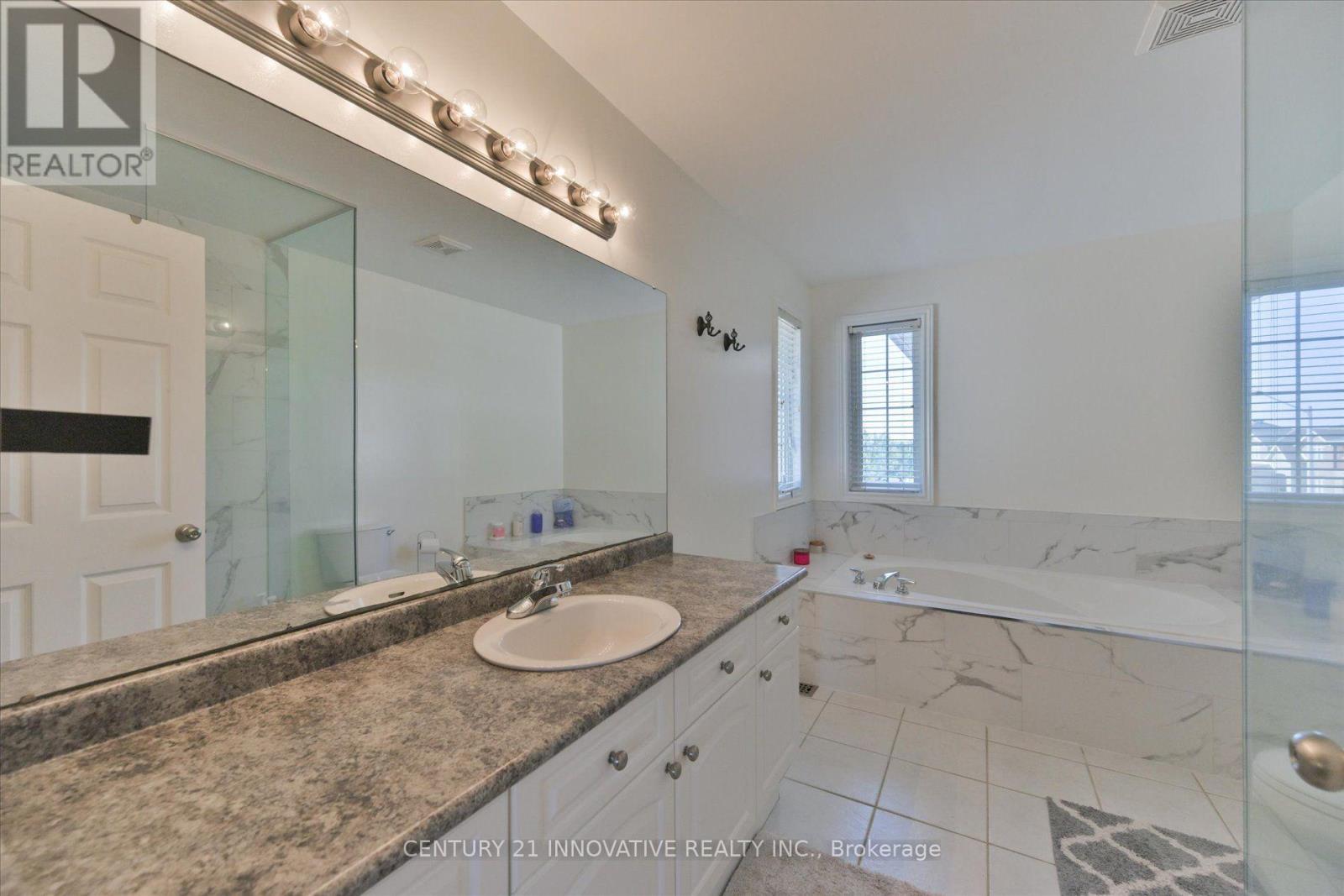 28 Empire Drive, Barrie (Innis-Shore), Ontario  L4N 0Y9 - Photo 23 - S13781996