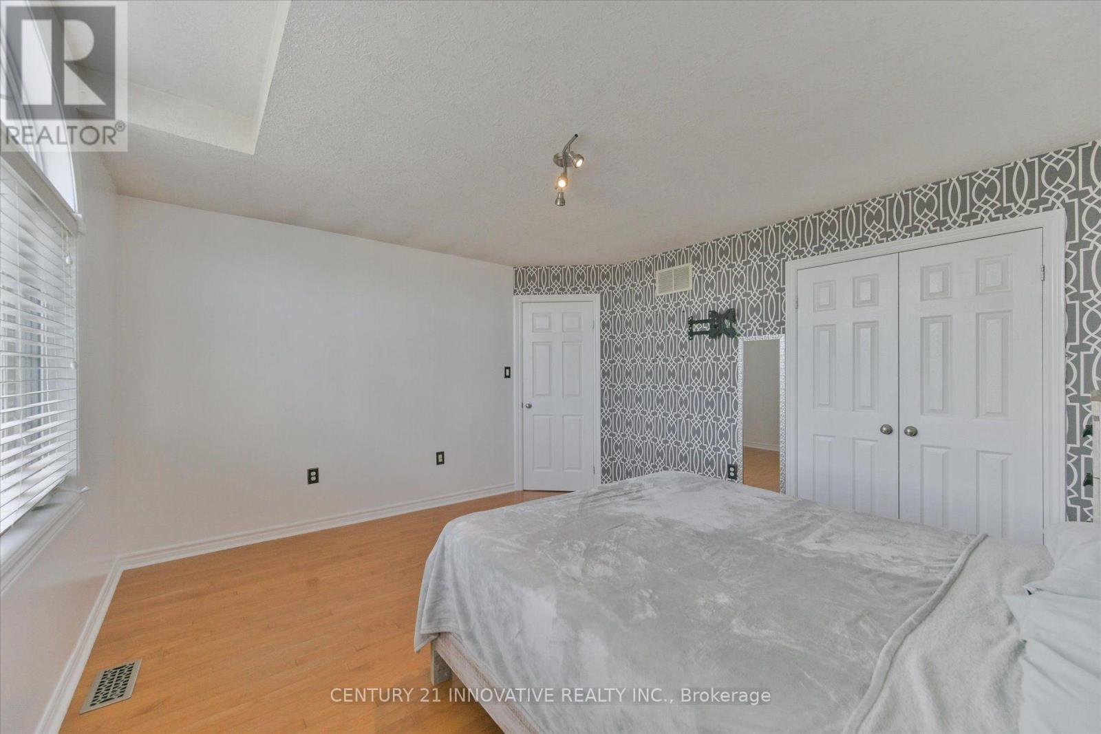 28 Empire Drive, Barrie (Innis-Shore), Ontario  L4N 0Y9 - Photo 27 - S13781996