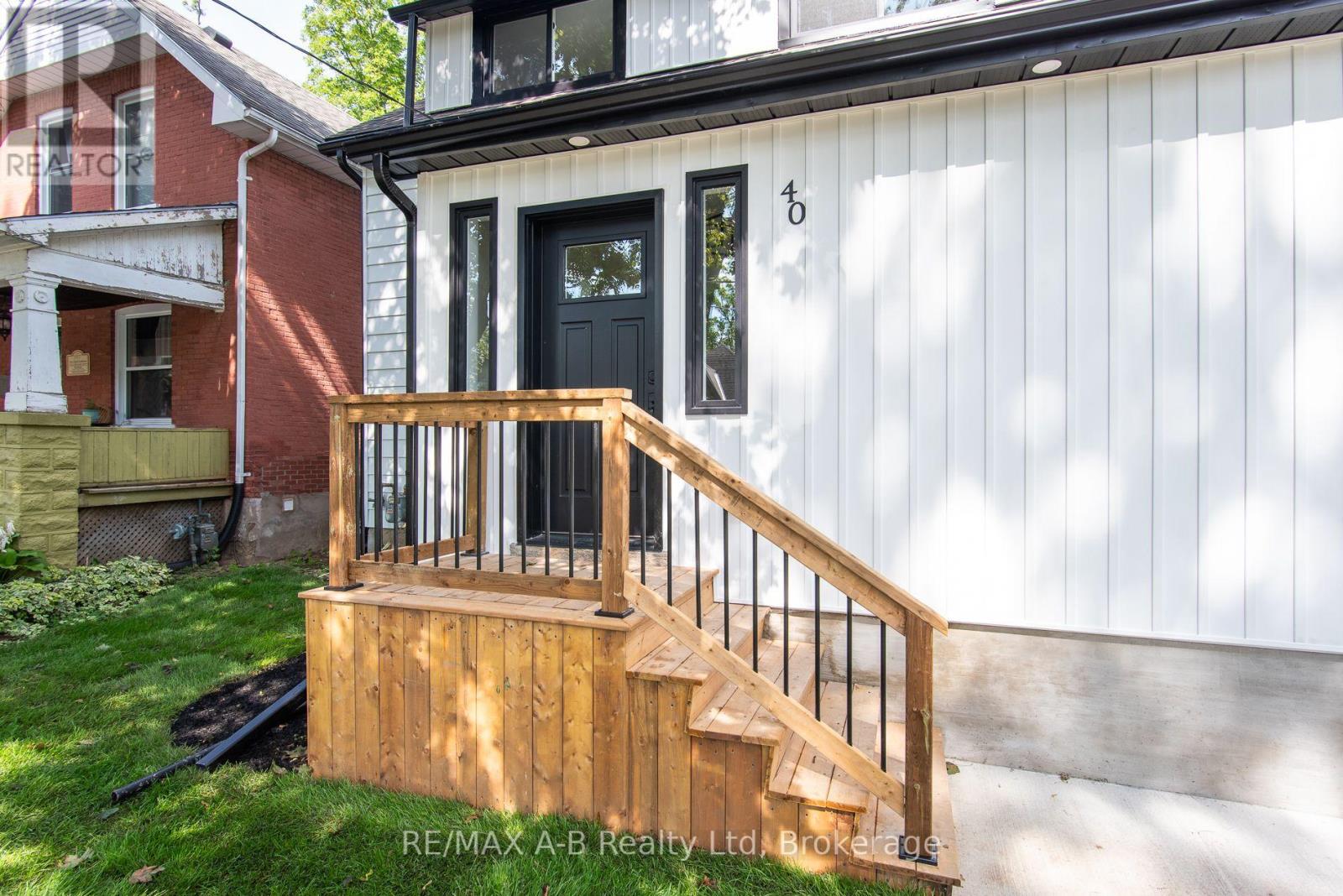 40 East Gore Street, Stratford, Ontario N5A 3X5 - Photo 3 - X13781980