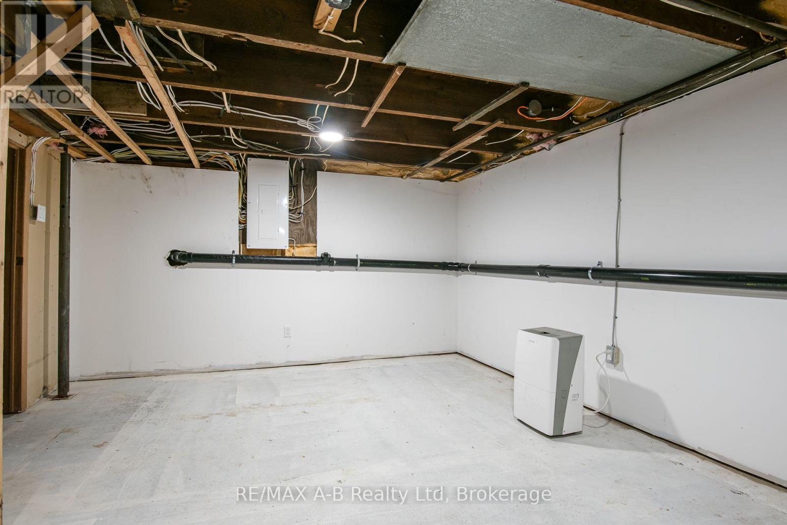 40 East Gore Street, Stratford, Ontario N5A 3X5 - Photo 36 - X13781980
