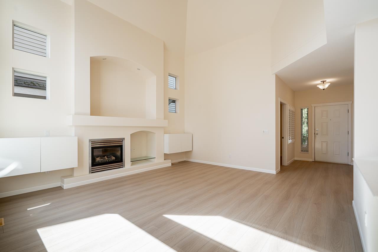 20182 70 Avenue, Langley, British Columbia  V2Y 2Y1 - Photo 5 - R3165078