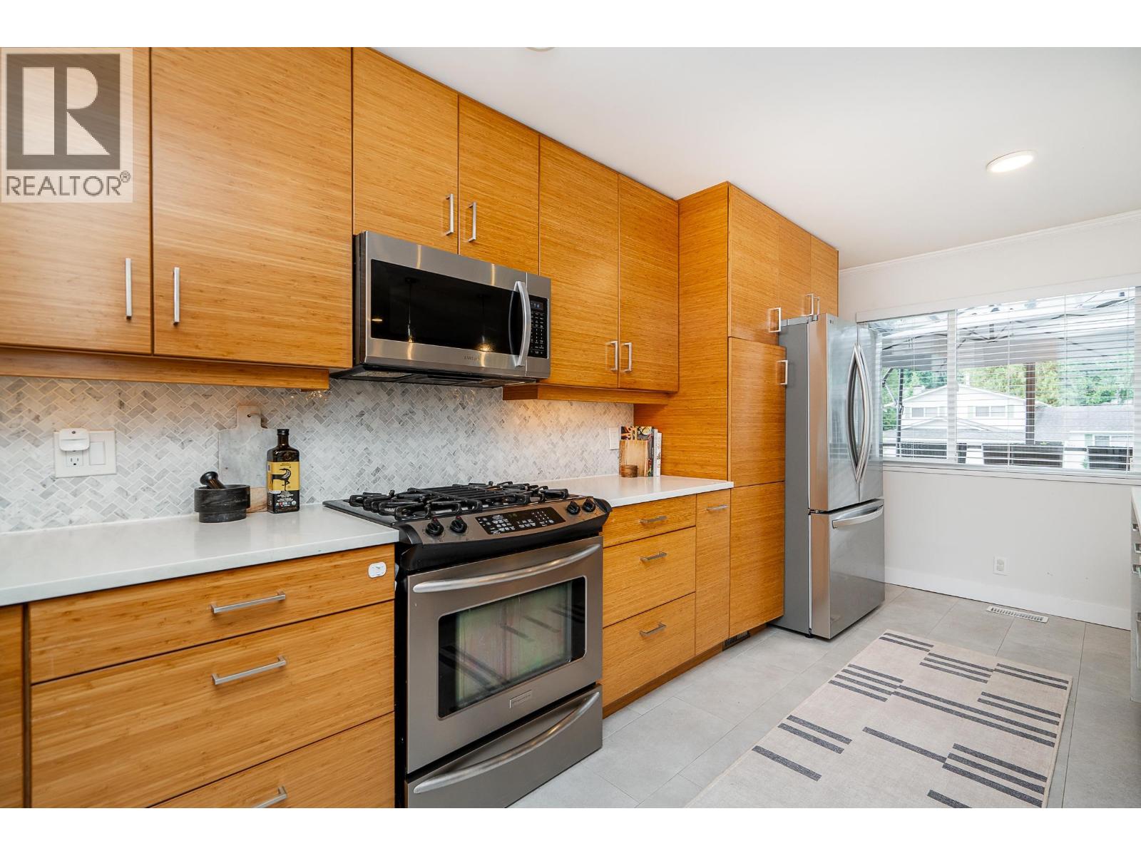 2583 Passage Drive, Coquitlam, British Columbia  V3H 3H3 - Photo 12 - R3164537