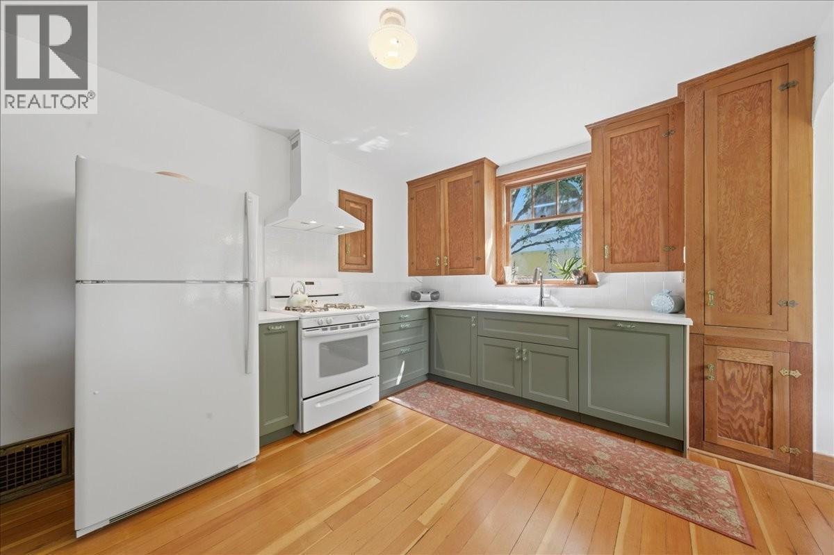 2076 Turner Street, Vancouver, British Columbia V5L 2A3 - Photo 5 - R3164903