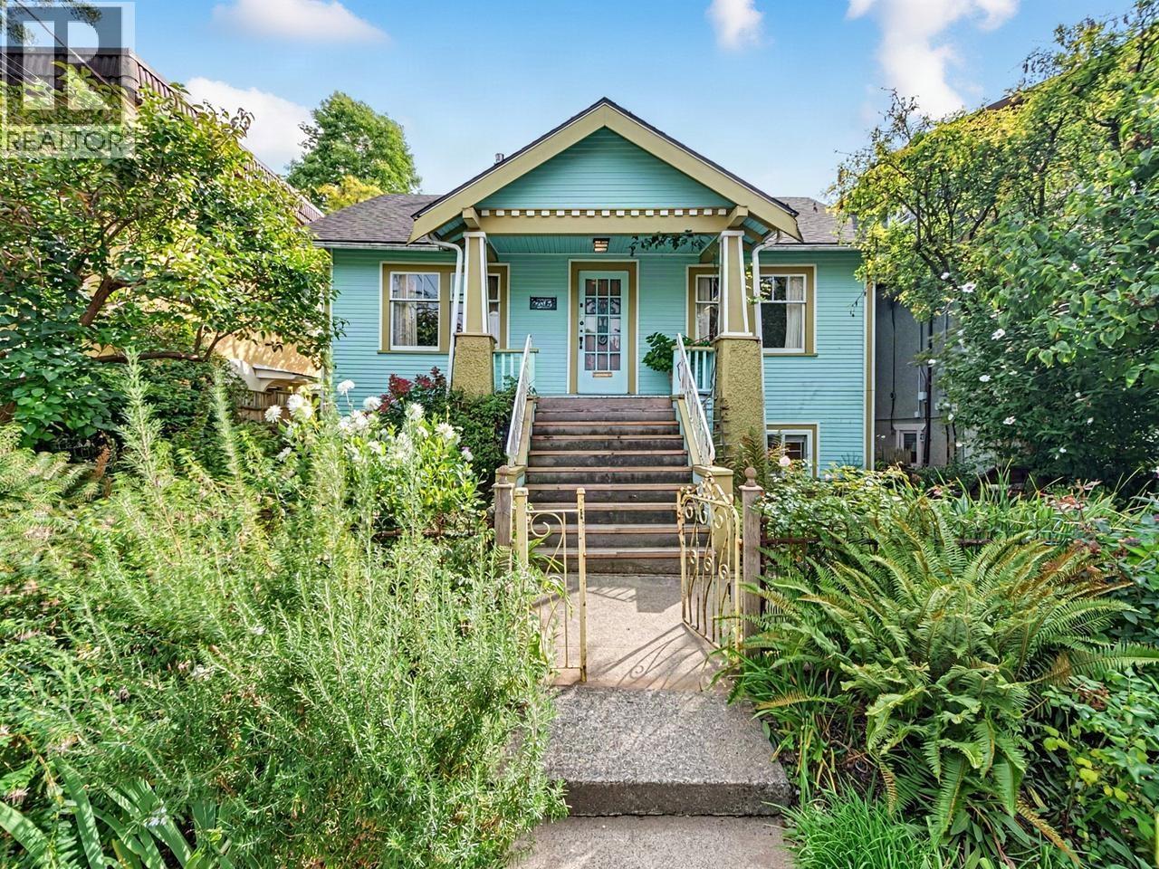 2076 Turner Street, Vancouver, British Columbia V5L 2A3 - Photo 1 - R3164903
