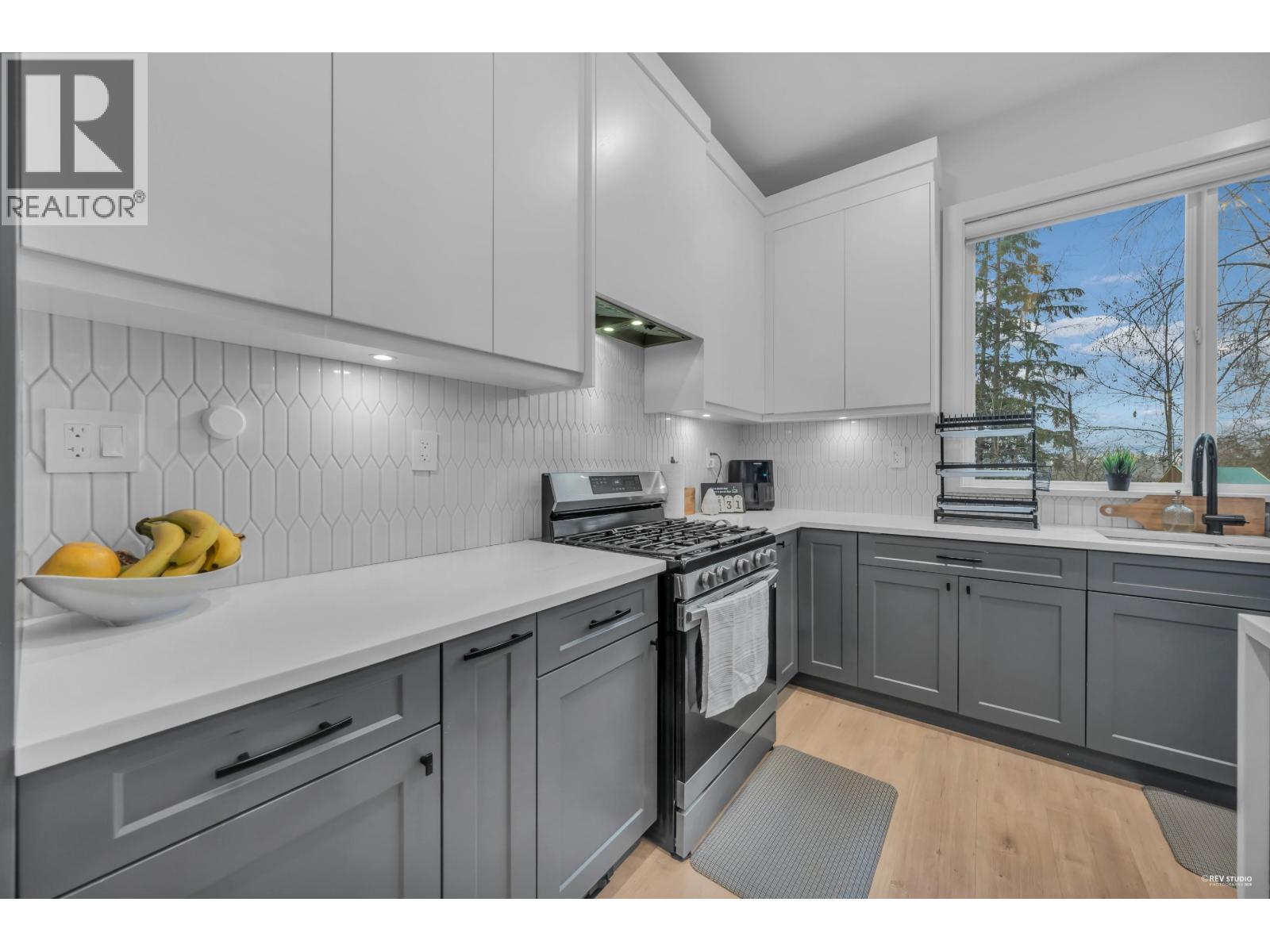 10509 Mcveety Street, Maple Ridge, British Columbia  V2W 0K3 - Photo 14 - R3164714