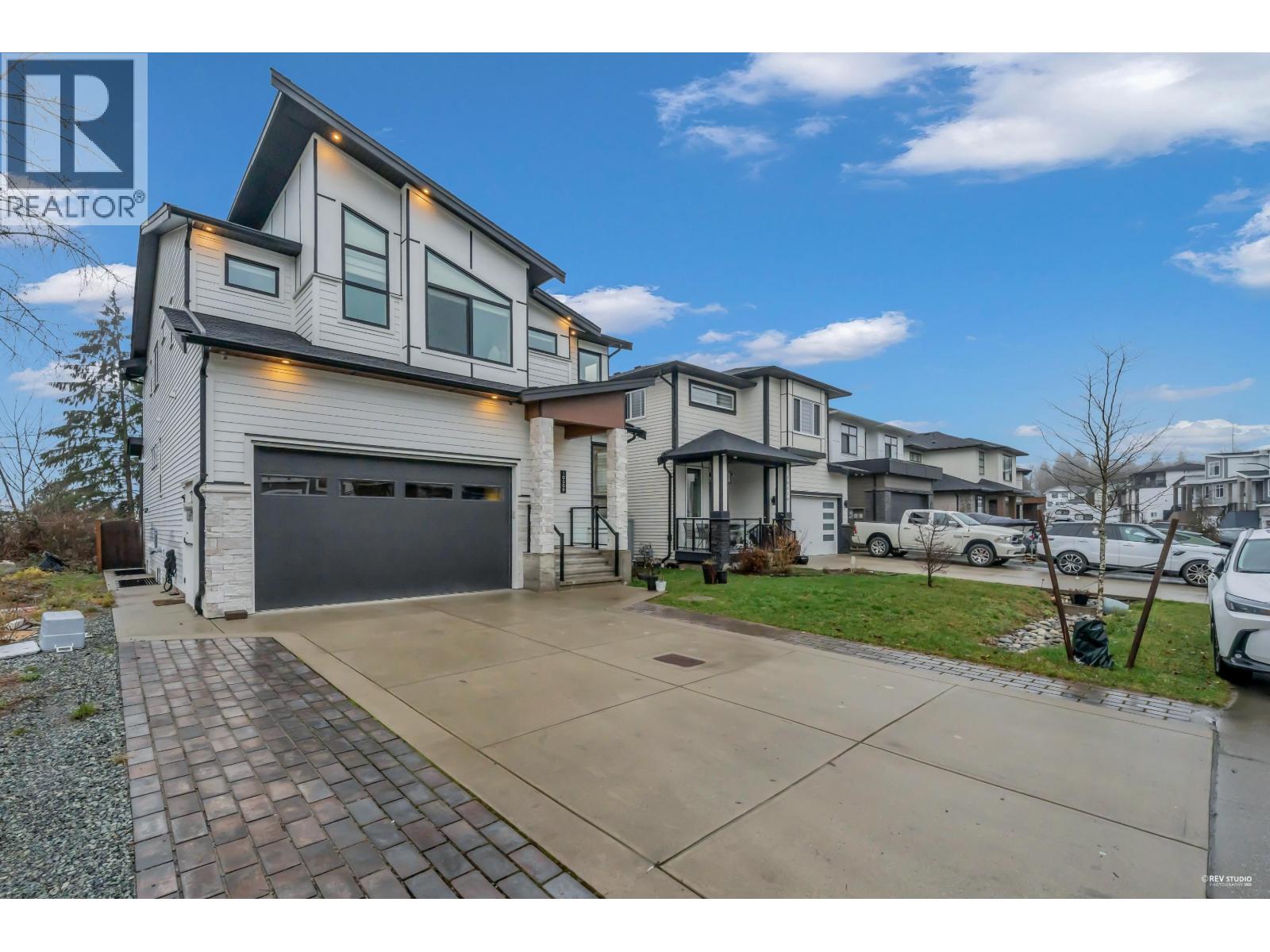 10509 Mcveety Street, Maple Ridge, British Columbia  V2W 0K3 - Photo 3 - R3164714