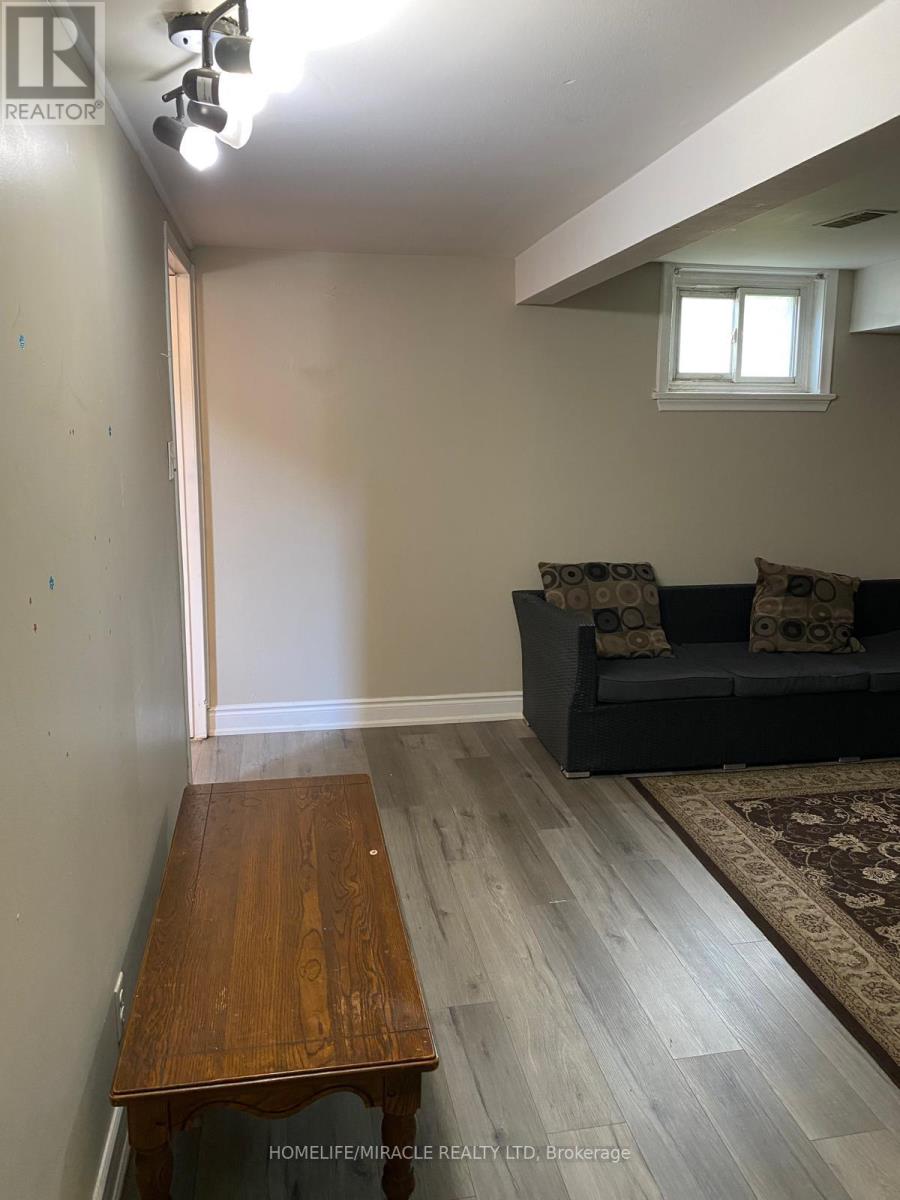 43 Corby Crescent, Brampton, Ontario  L6Y 1H3 - Photo 17 - W13697662