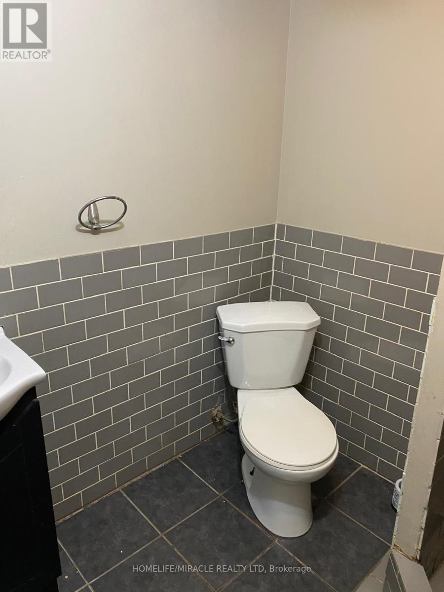 43 Corby Crescent, Brampton, Ontario  L6Y 1H3 - Photo 20 - W13697662