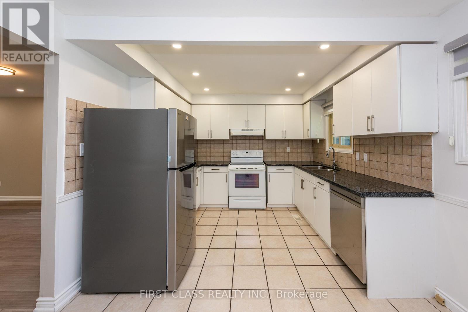 479 Isabella Avenue, Mississauga, Ontario  L5B 2G4 - Photo 40 - W13779380