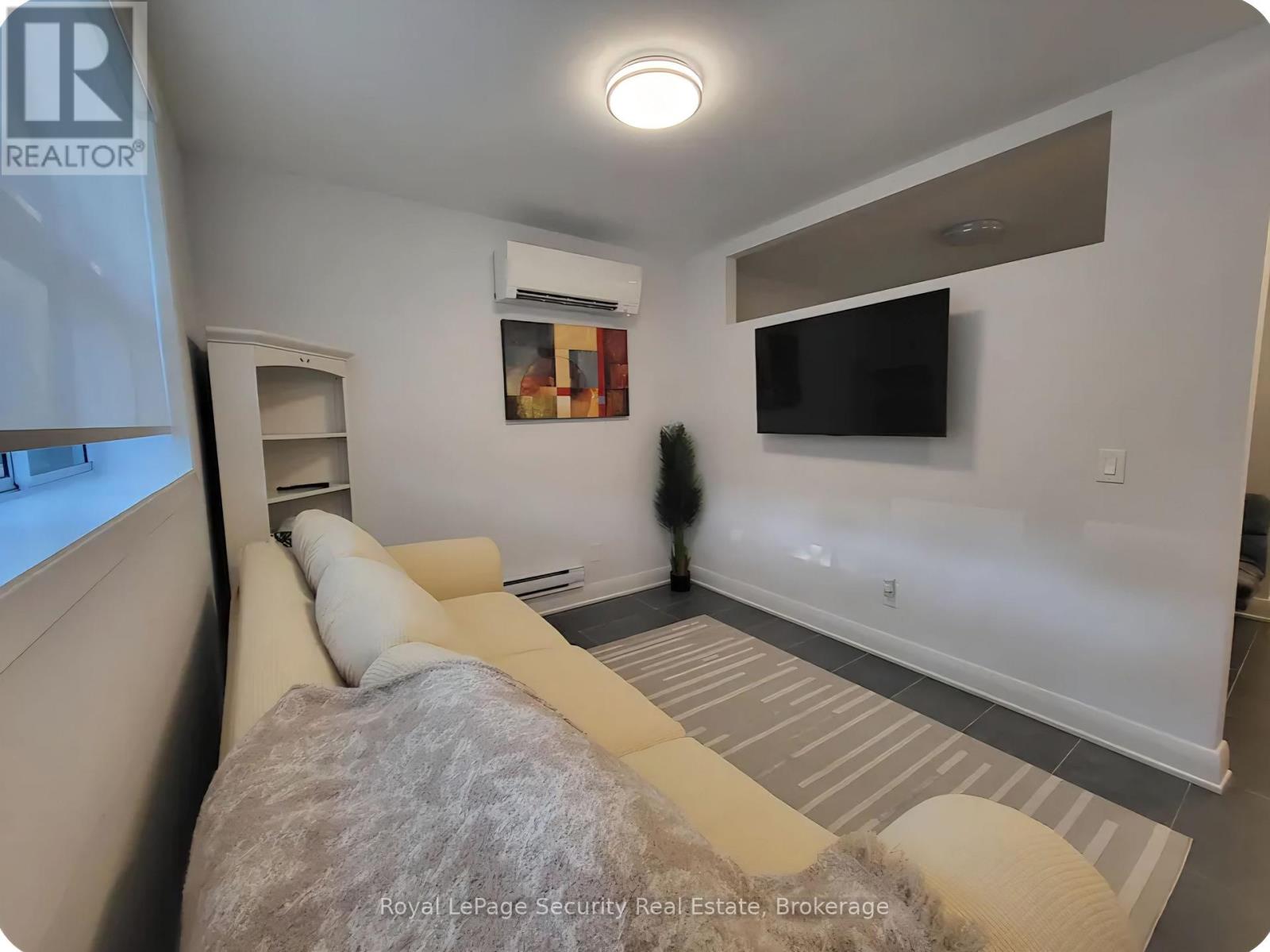 2 - 328 Lakeshore Road, Mississauga, Ontario  L5G 1H4 - Photo 12 - W13769716