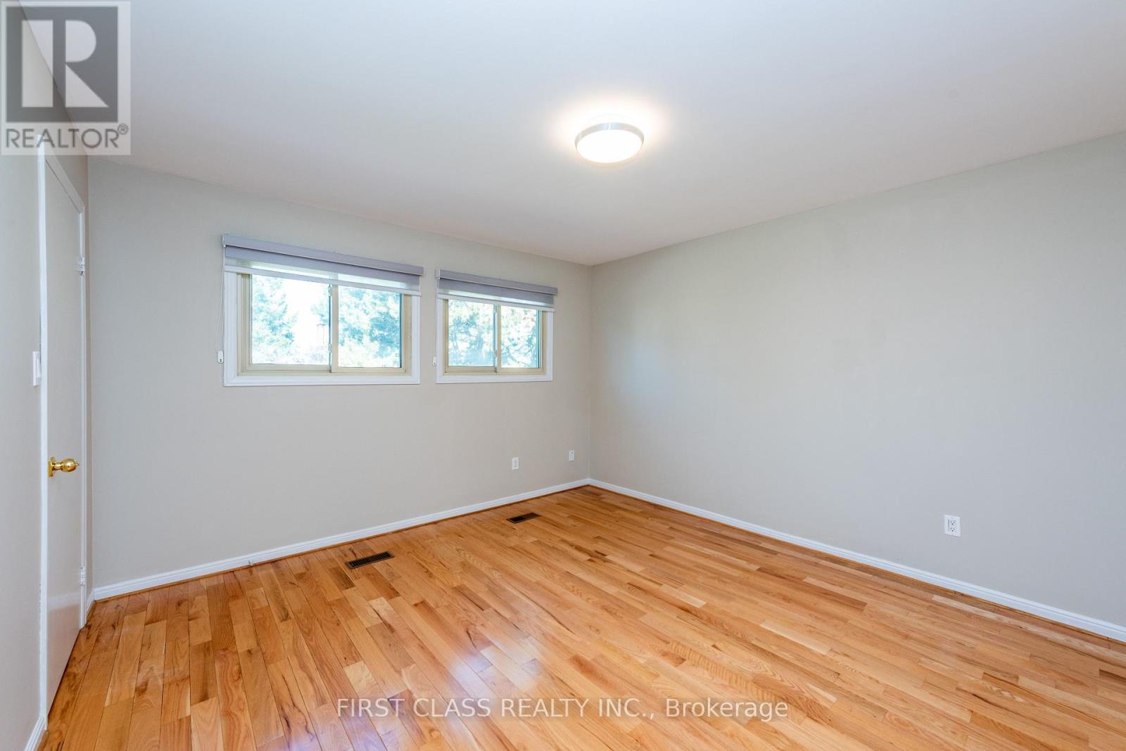 479 Isabella Avenue, Mississauga, Ontario  L5B 2G4 - Photo 15 - W13779380