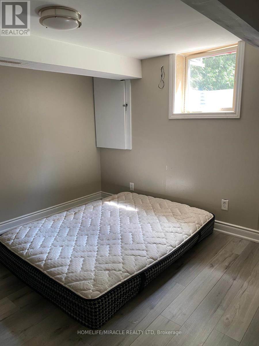 43 Corby Crescent, Brampton, Ontario  L6Y 1H3 - Photo 13 - W13697662