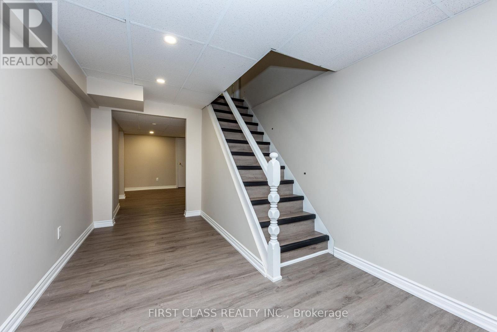 479 Isabella Avenue, Mississauga, Ontario  L5B 2G4 - Photo 17 - W13779380