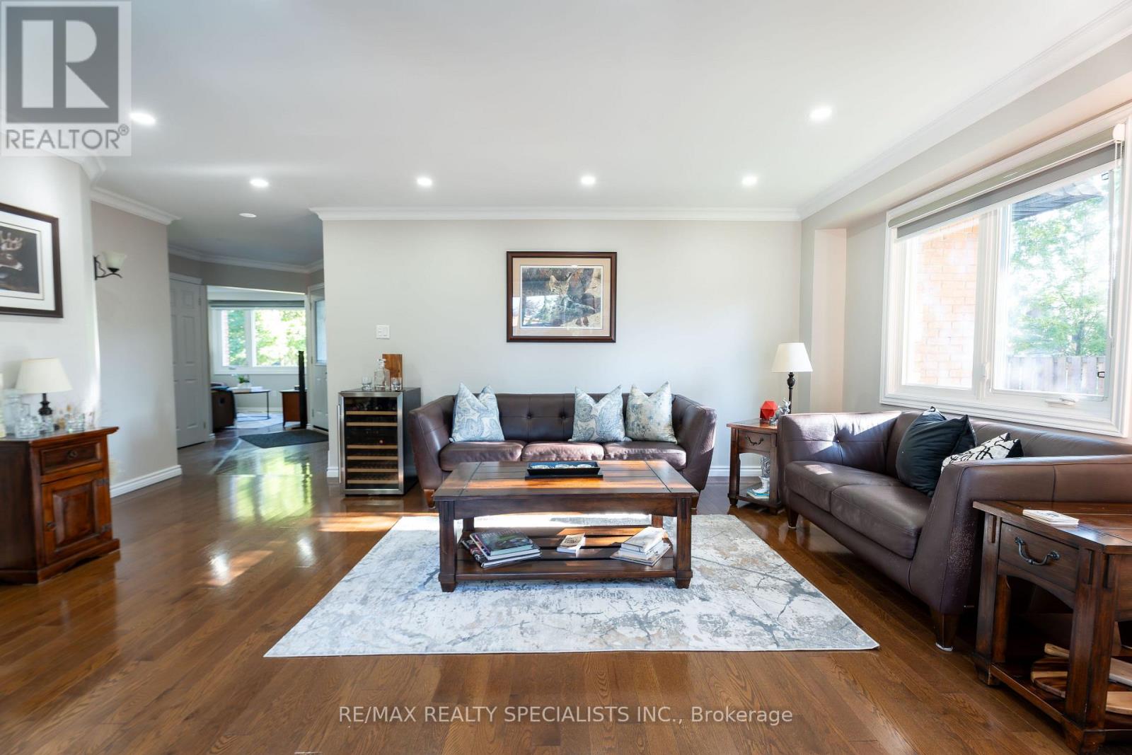 39 Parkside Drive, Brampton, Ontario  L6Y 2H2 - Photo 6 - W13781358