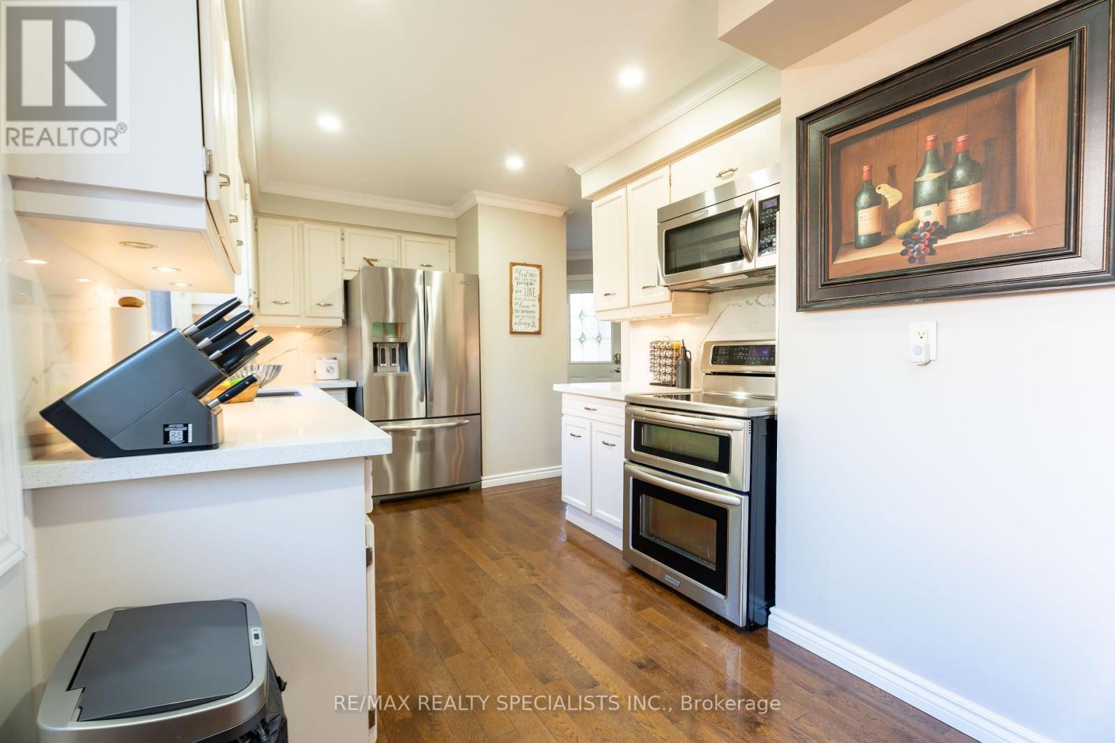 39 Parkside Drive, Brampton, Ontario  L6Y 2H2 - Photo 10 - W13781358