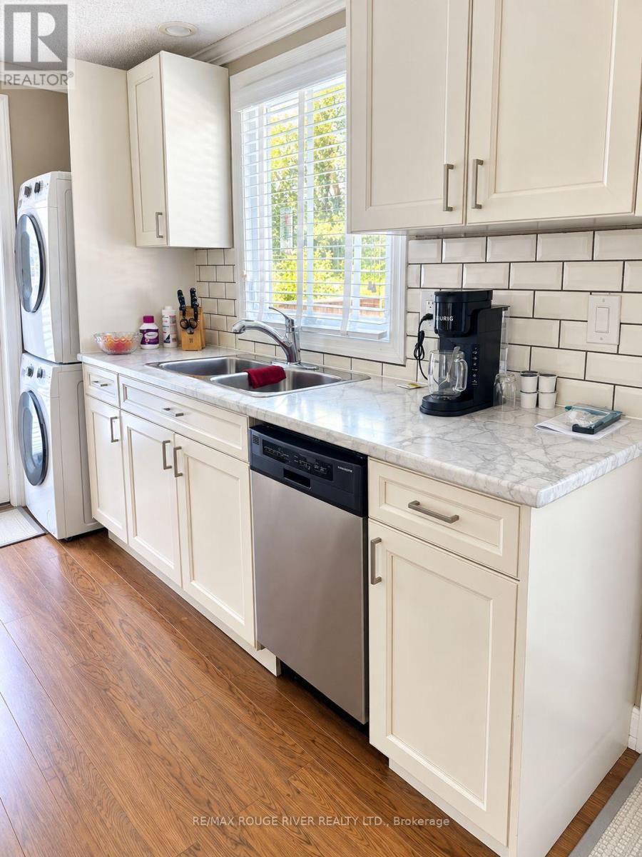 154 Wilmot Trail, Clarington, Ontario  L1B 1B9 - Photo 9 - E13780912