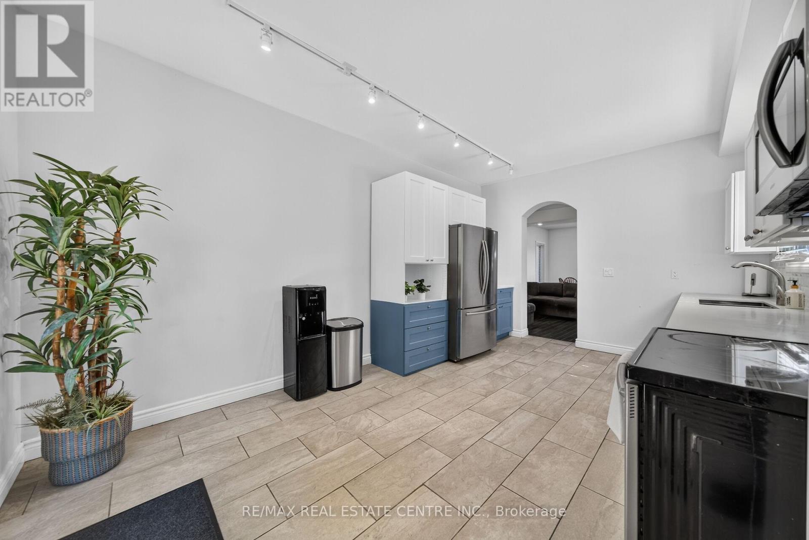 56 East 23rd Street, Hamilton, Ontario  L8V 2W6 - Photo 20 - X13782066