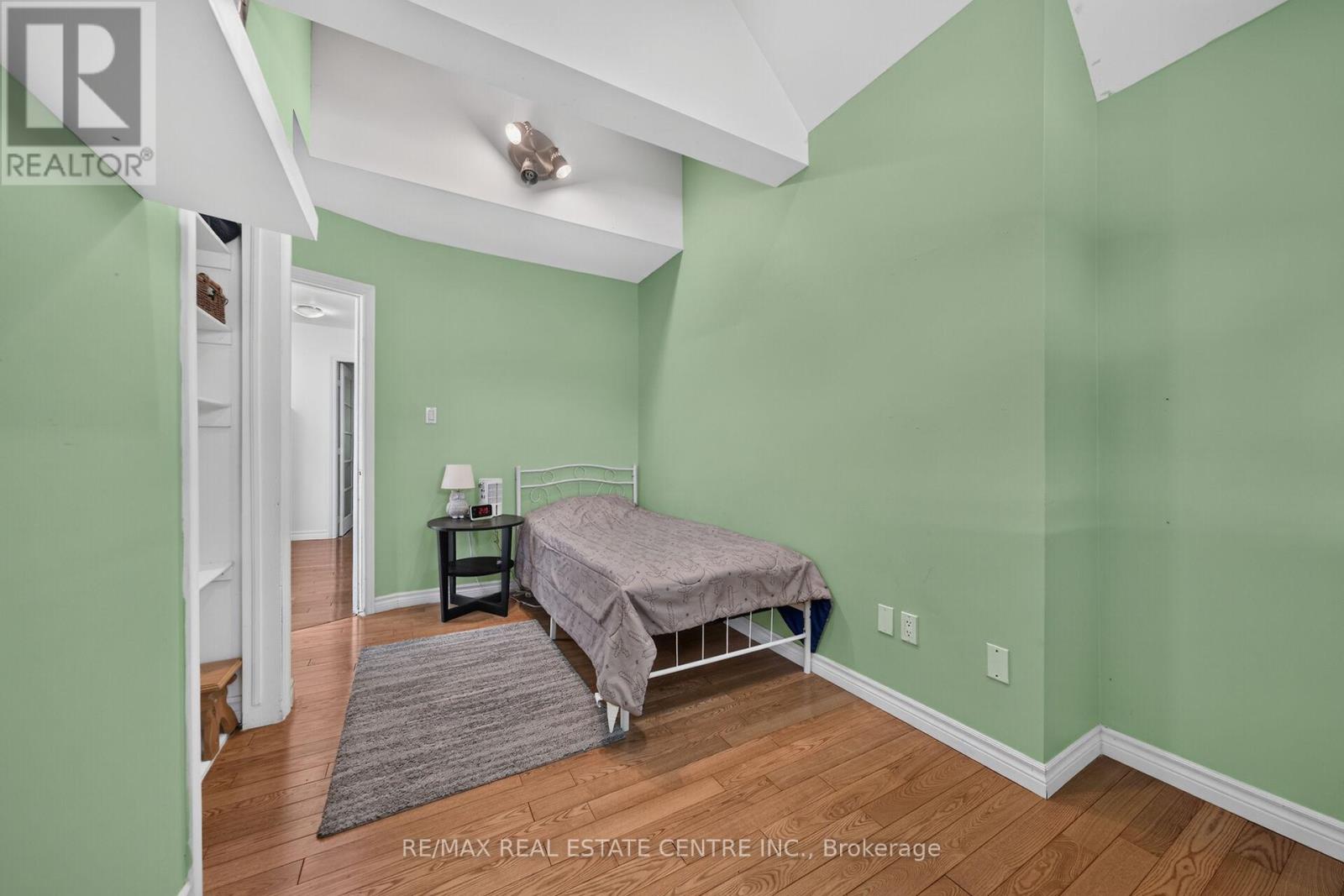 56 East 23rd Street, Hamilton, Ontario  L8V 2W6 - Photo 38 - X13782066