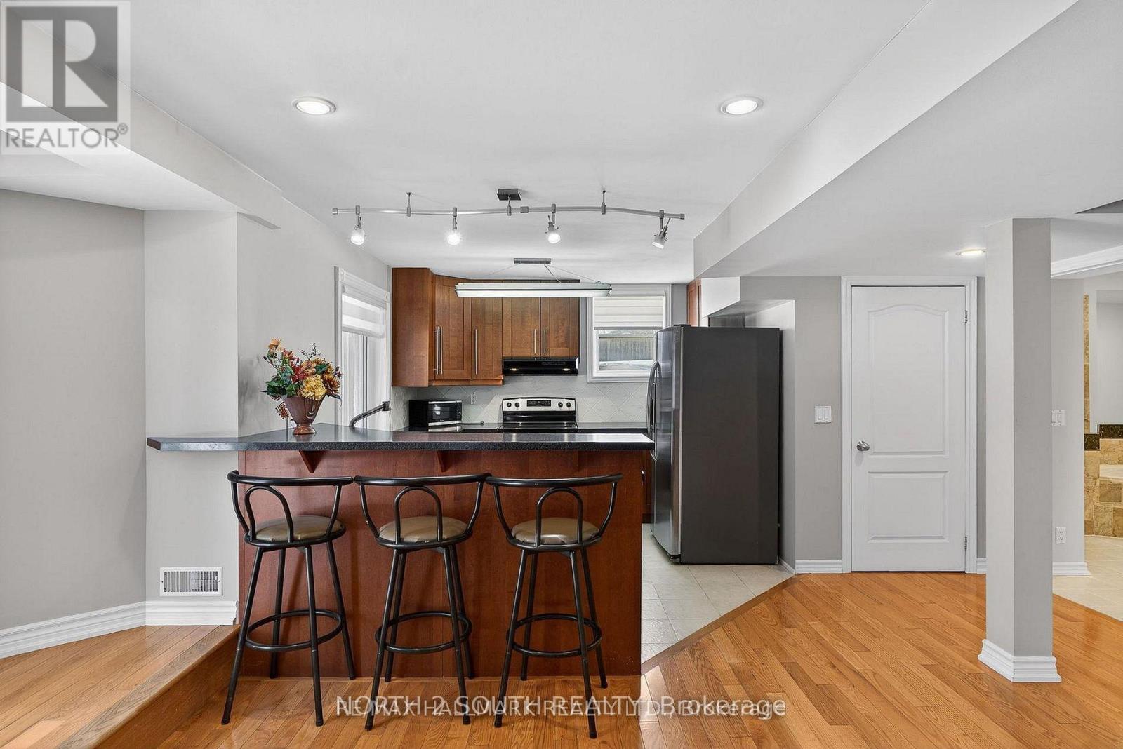 372 Crofters Road, Vaughan, Ontario  L4L 8Y3 - Photo 31 - N13779178
