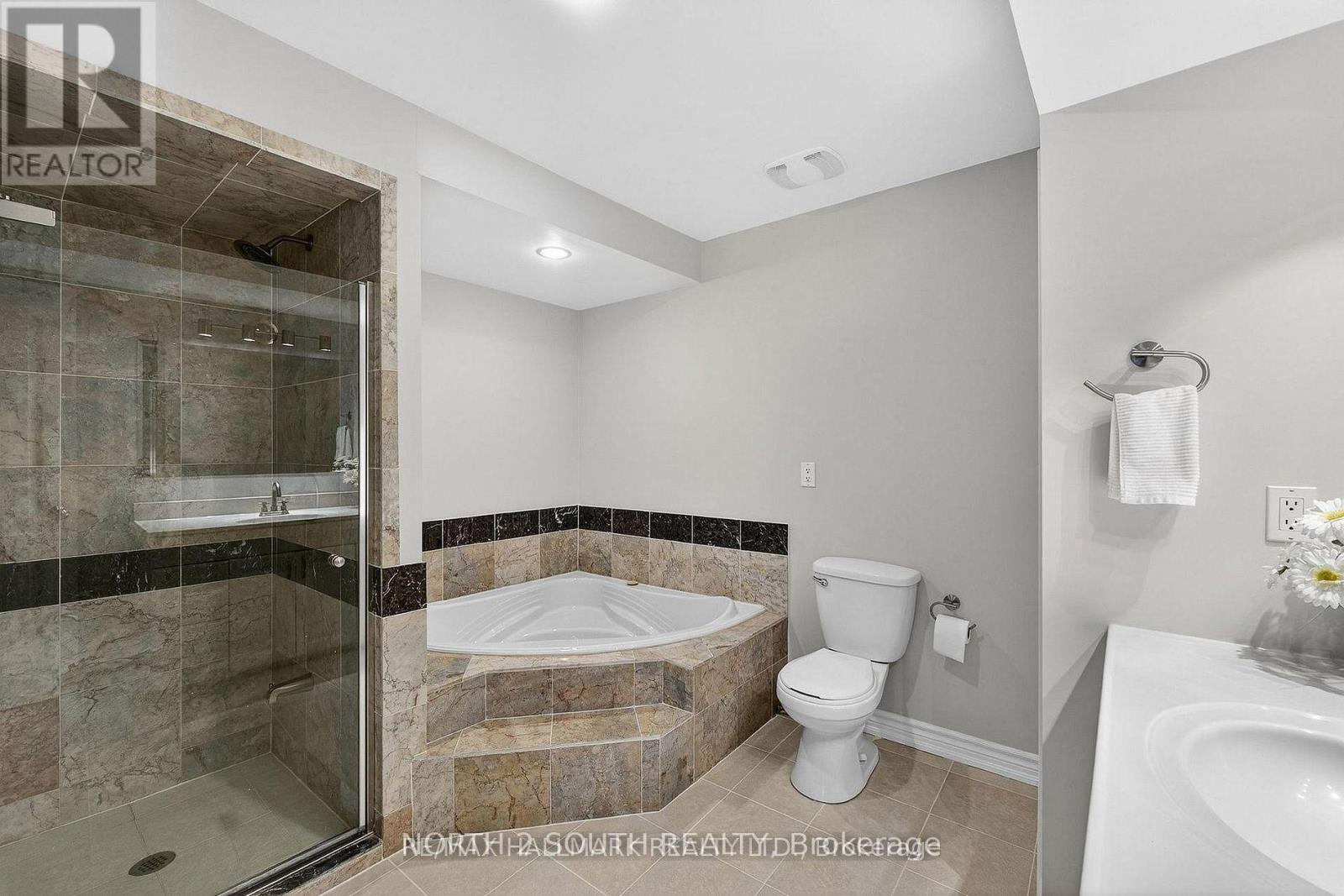 372 Crofters Road, Vaughan, Ontario  L4L 8Y3 - Photo 35 - N13779178