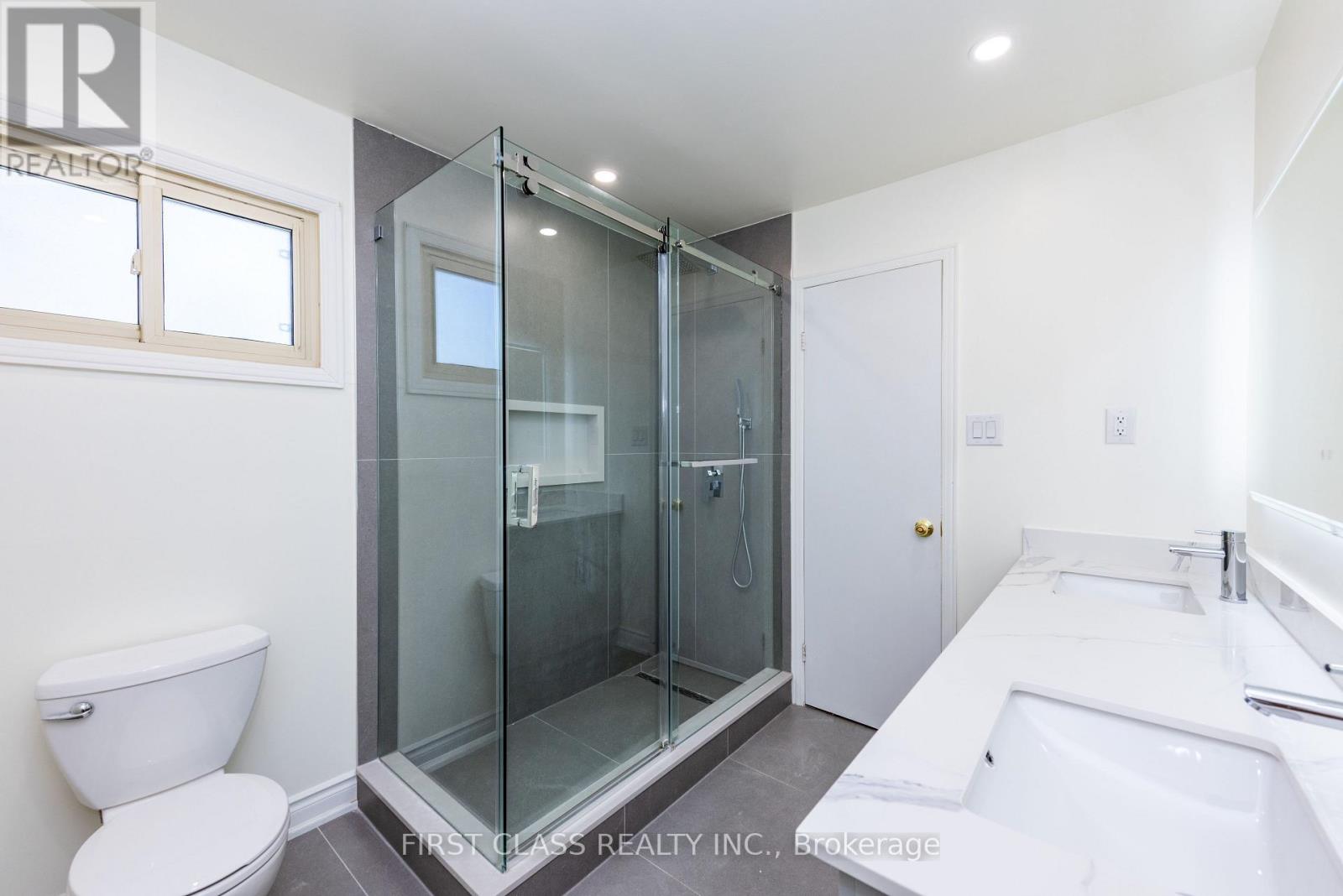 479 Isabella Avenue, Mississauga, Ontario  L5B 2G4 - Photo 32 - W13766410
