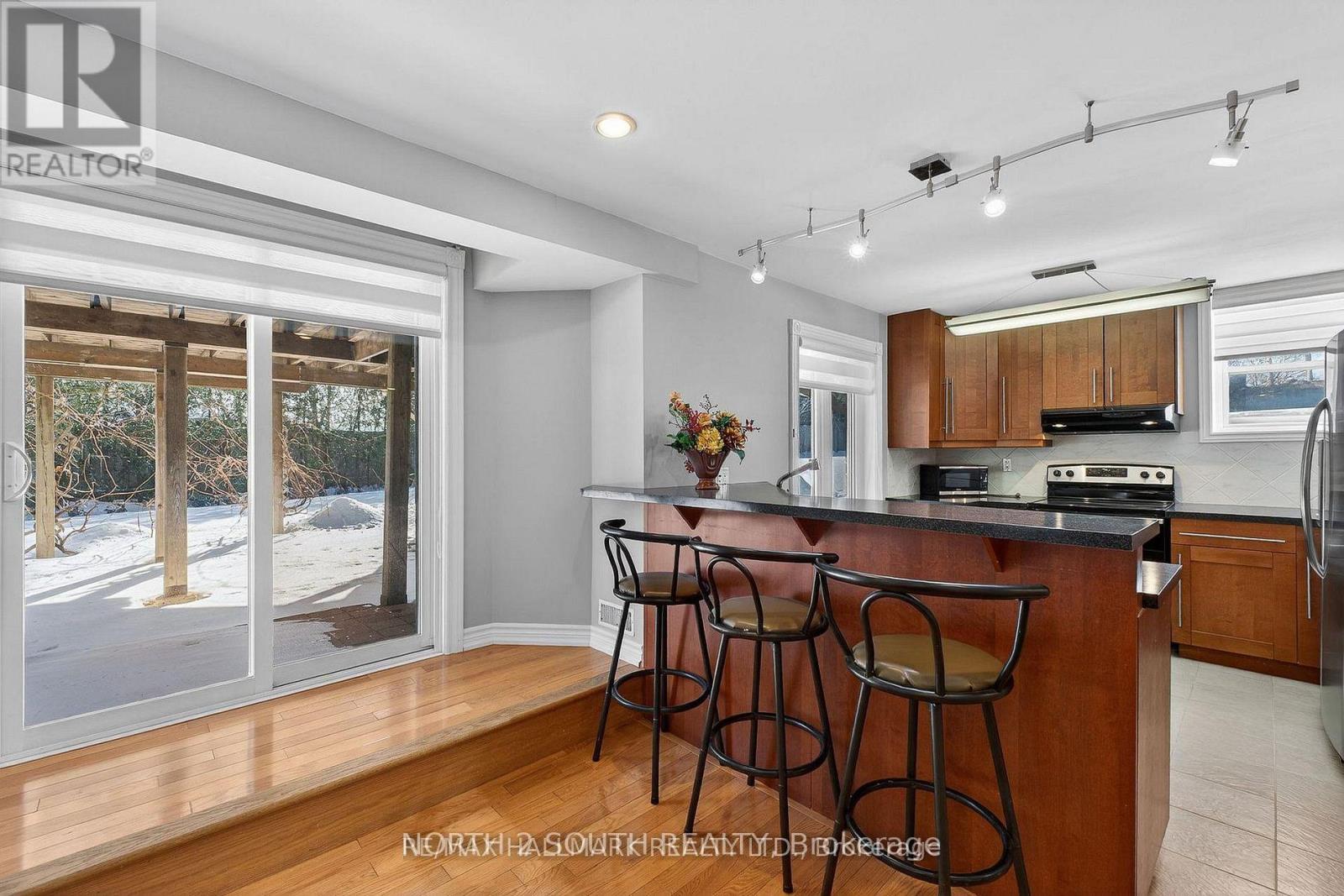 372 Crofters Road, Vaughan, Ontario  L4L 8Y3 - Photo 32 - N13779178