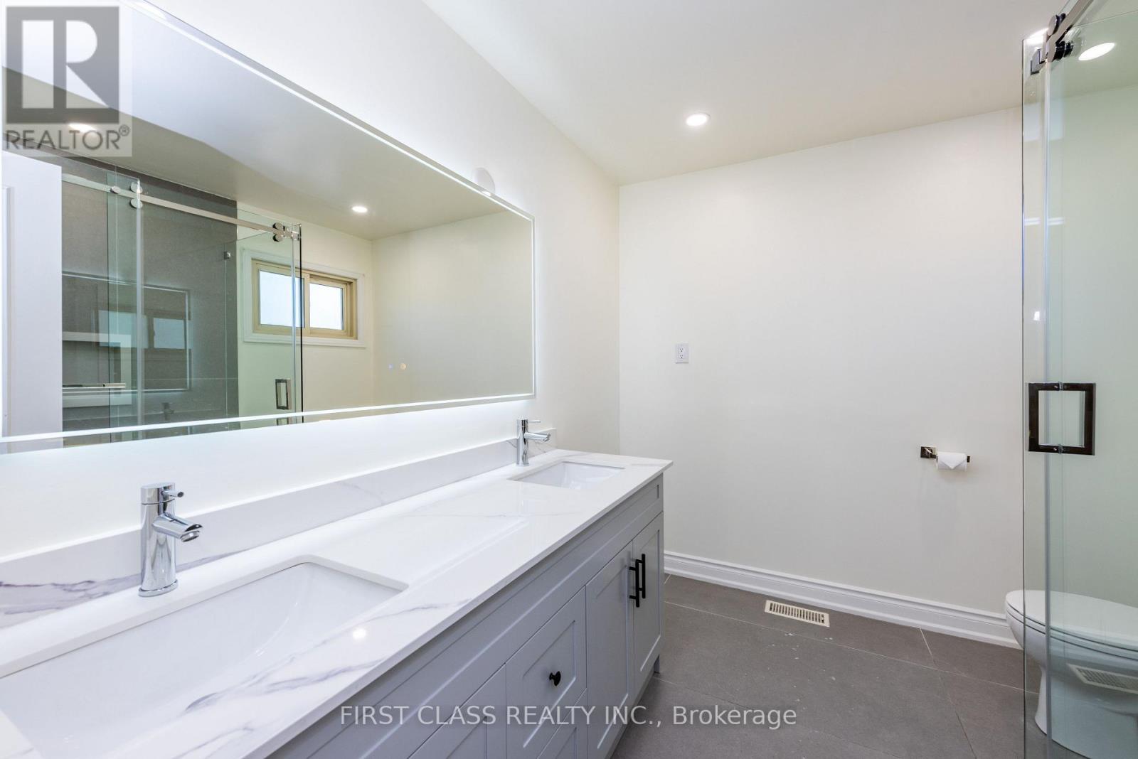479 Isabella Avenue, Mississauga, Ontario  L5B 2G4 - Photo 16 - W13766410