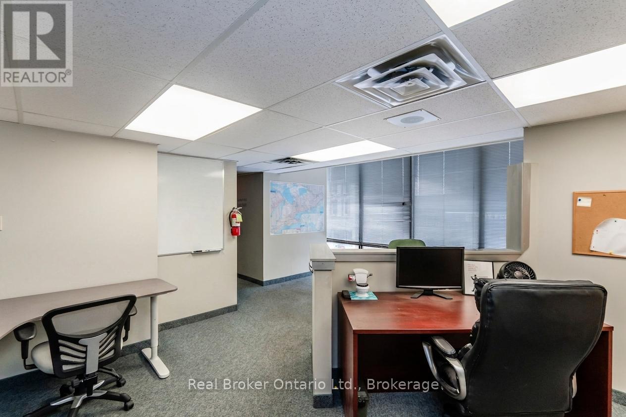 270 King Street, Midland, Ontario  L4R 3M3 - Photo 15 - S13104548