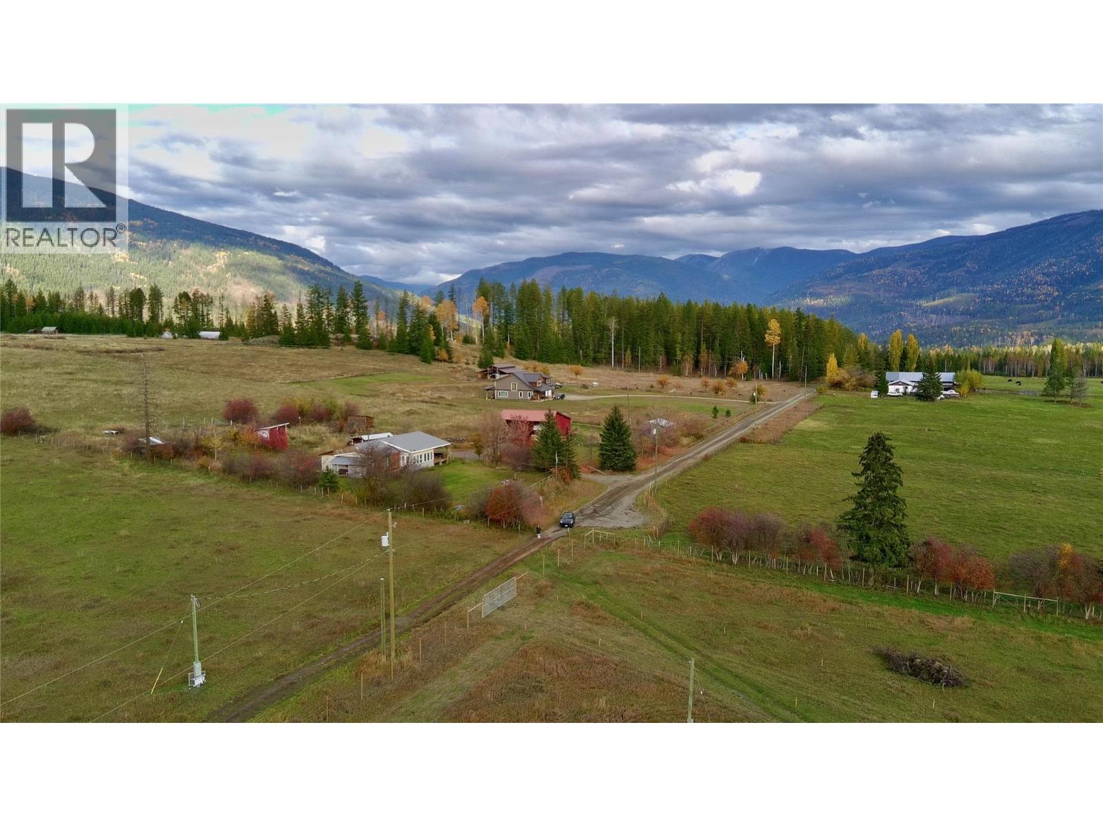 180 Mitchell Road, Cherryville, British Columbia  V0E 2G3 - Photo 29 - 10400767