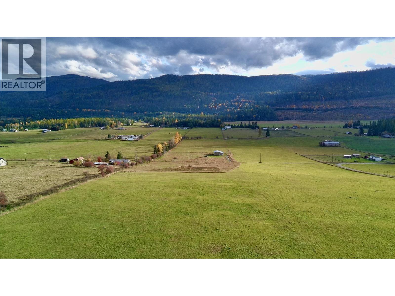 180 Mitchell Road, Cherryville, British Columbia  V0E 2G3 - Photo 9 - 10400767
