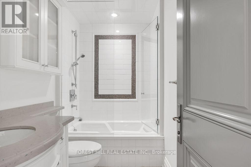 240 Poplar Drive, Oakville, Ontario  L6J 4C8 - Photo 25 - W13471308