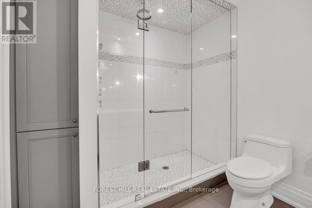 240 Poplar Drive, Oakville, Ontario  L6J 4C8 - Photo 32 - W13471308