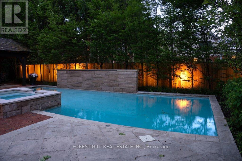 240 Poplar Drive, Oakville, Ontario  L6J 4C8 - Photo 37 - W13471308