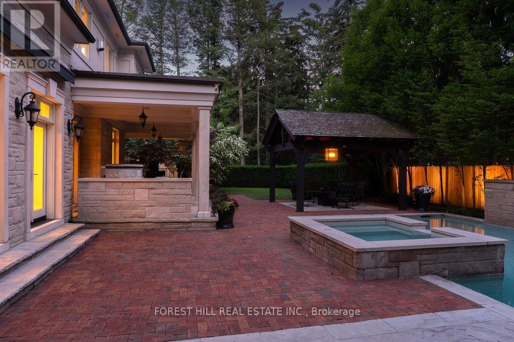 240 Poplar Drive, Oakville, Ontario  L6J 4C8 - Photo 36 - W13471308