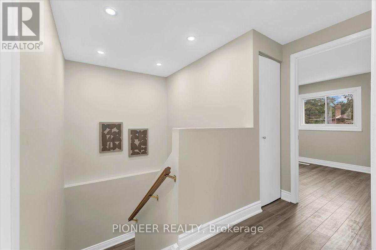 22 Wolverton Crescent, Brampton, Ontario  L6S 3L1 - Photo 17 - W13545200