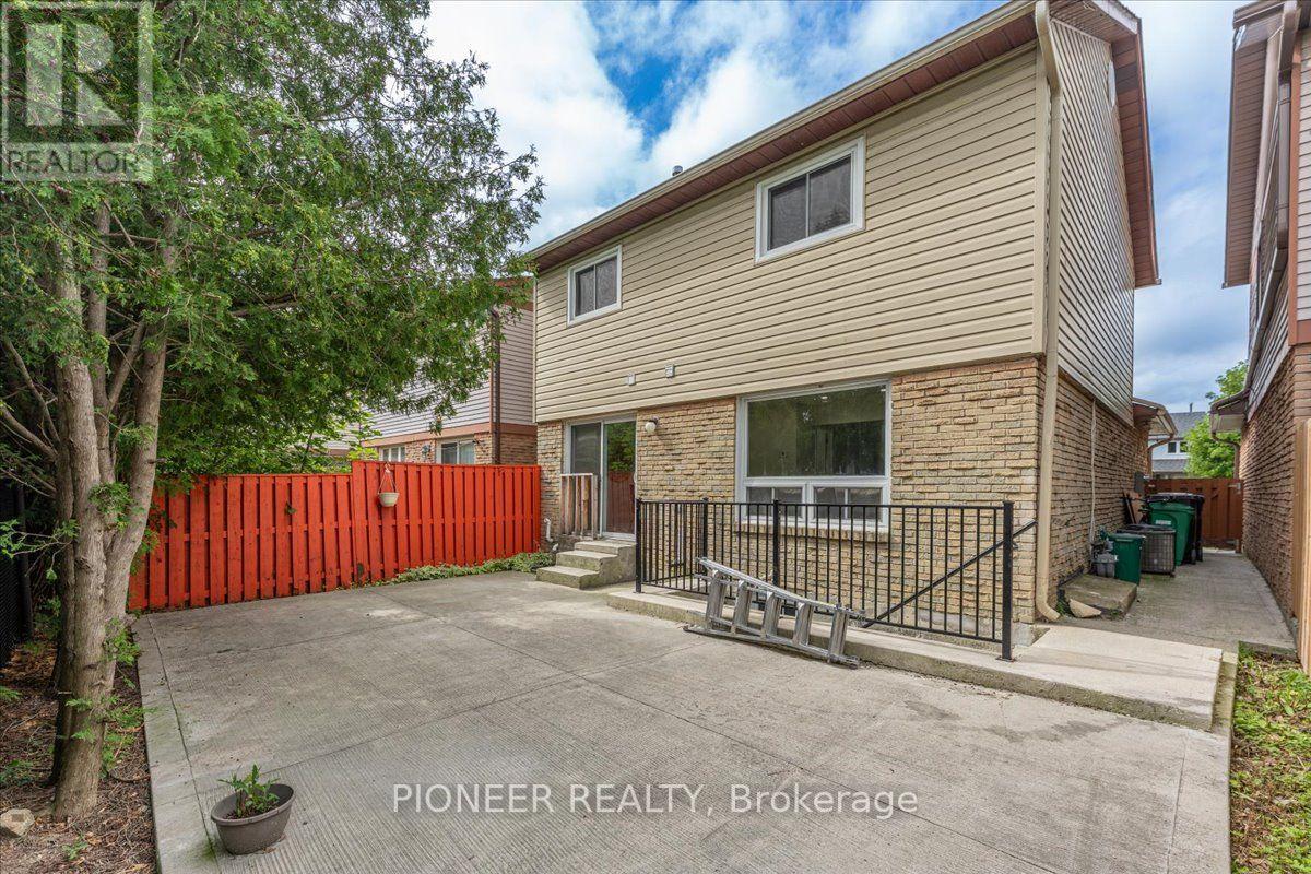 22 Wolverton Crescent, Brampton, Ontario  L6S 3L1 - Photo 37 - W13545200