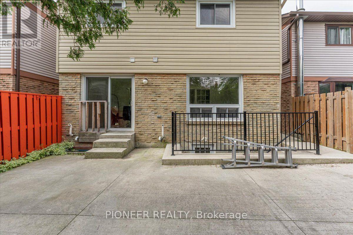 22 Wolverton Crescent, Brampton, Ontario  L6S 3L1 - Photo 40 - W13545200