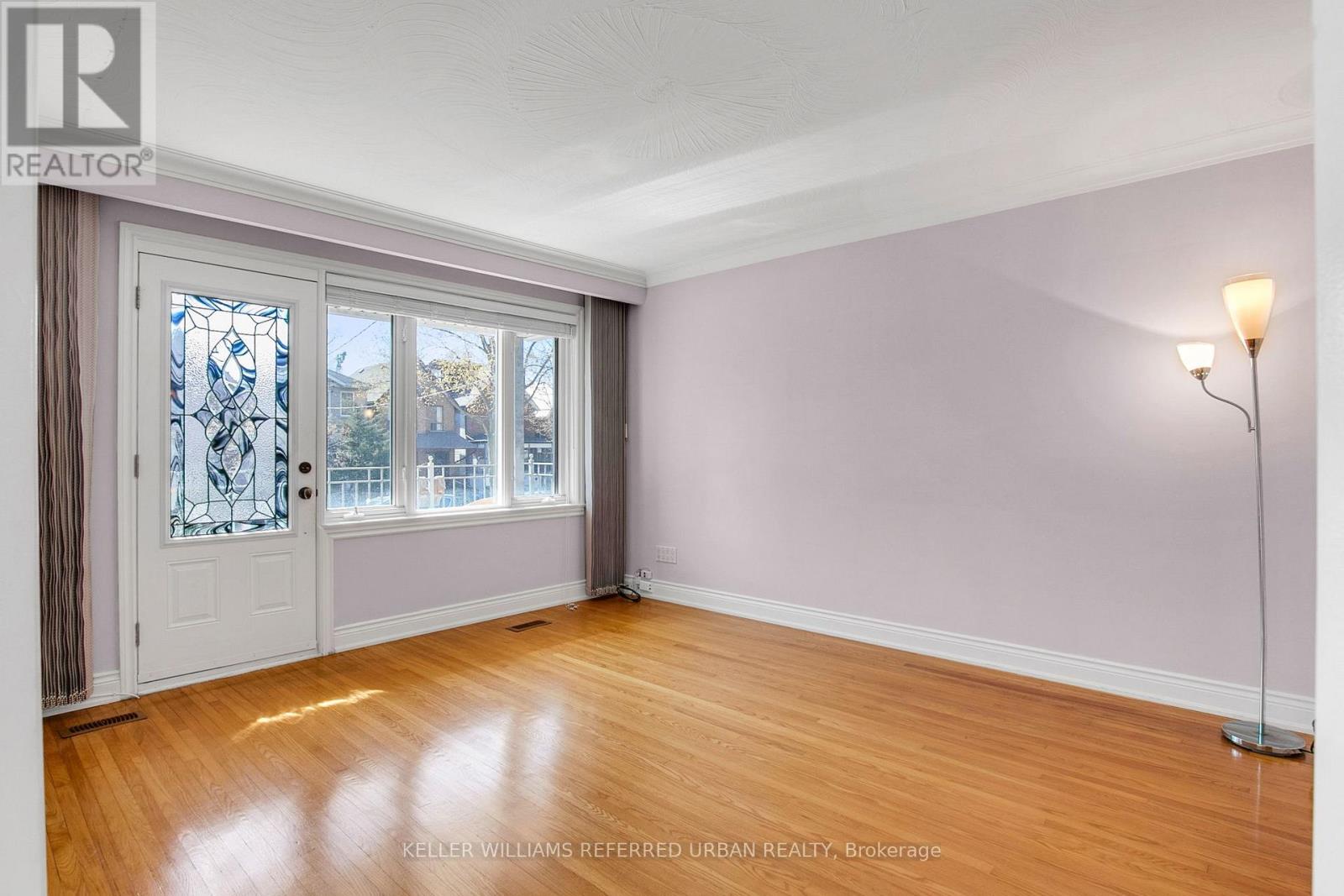 663 Brock Avenue, Toronto, Ontario  M6H 3P1 - Photo 4 - W13557152