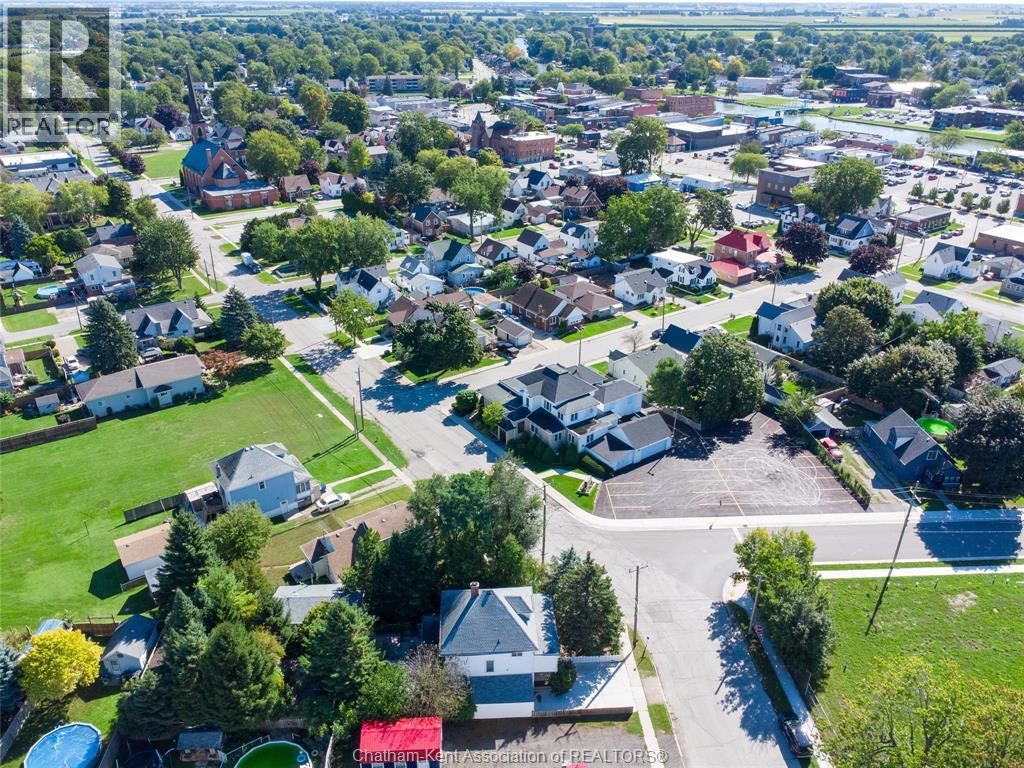 802 Elgin Street, Wallaceburg, Ontario  N8A 3C5 - Photo 46 - 26022441