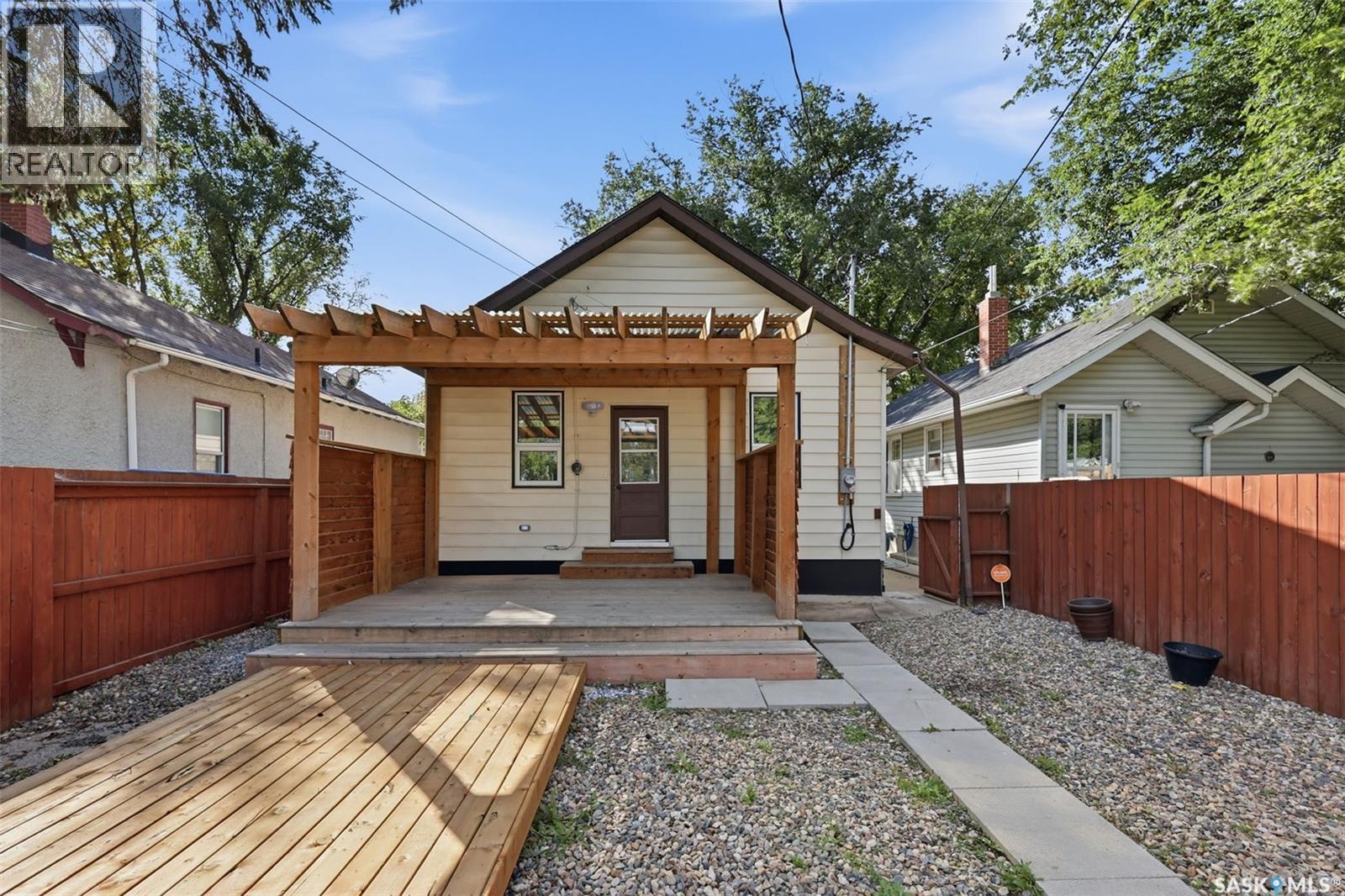 1304 C Avenue N, Saskatoon, Saskatchewan  S7L 1K8 - Photo 33 - SK048426