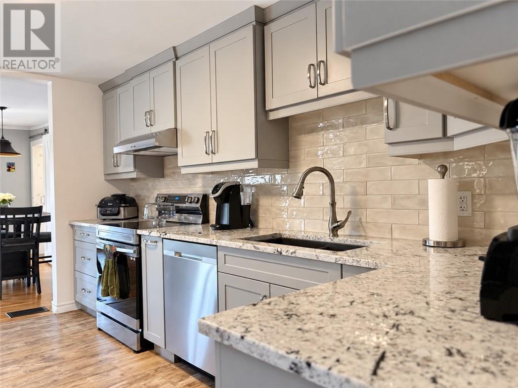 231 Simon Lake Drive, Greater Sudbury, Ontario  P0M 2M0 - Photo 4 - 2130361