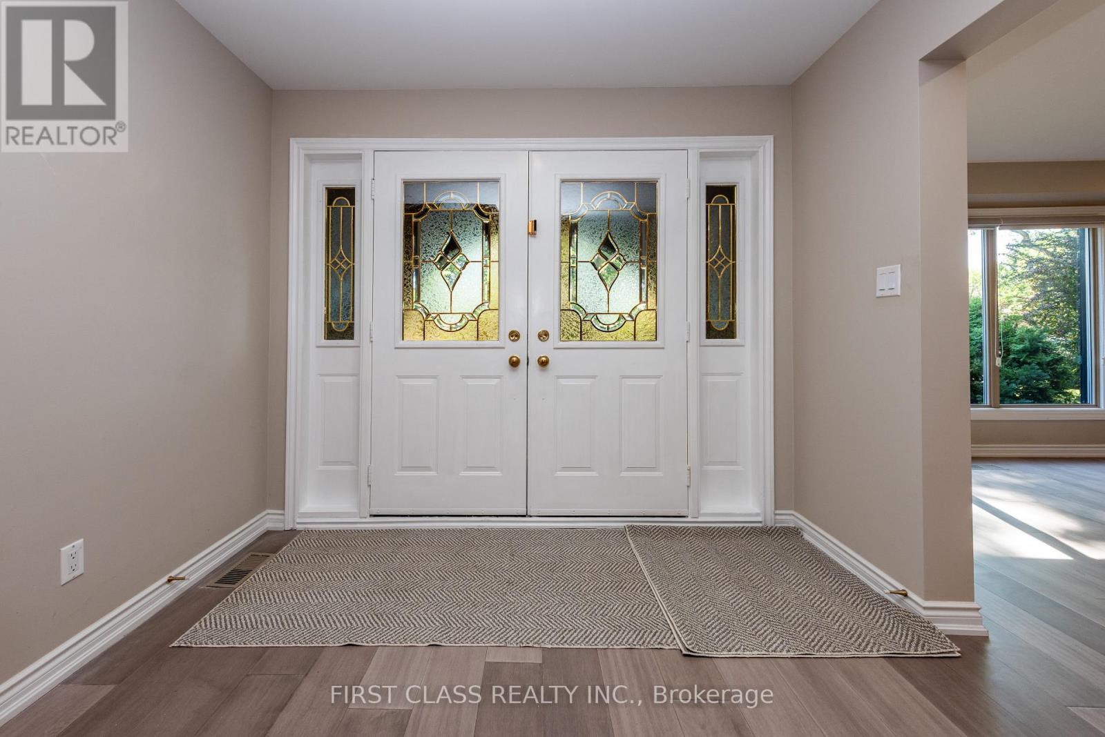 479 Isabella Avenue, Mississauga, Ontario  L5B 2G4 - Photo 4 - W13766410