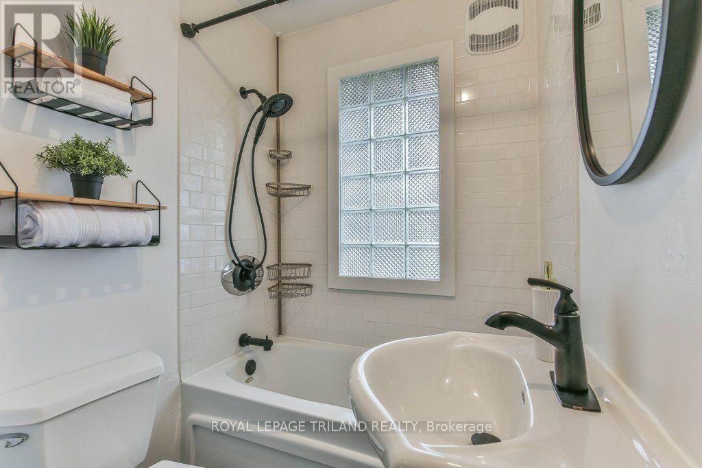 201 Langley Street, London South, Ontario  N6C 4G5 - Photo 23 - X13782218