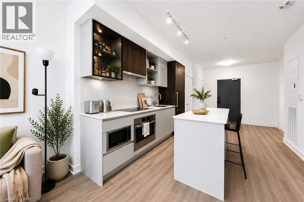 395 Dundas Street W Unit# 221, Oakville, Ontario  L6M 4M2 - Photo 5 - 40863077