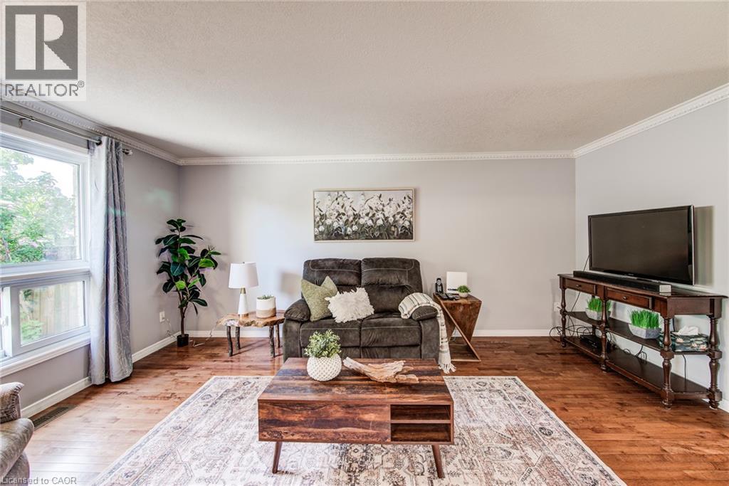 1089 Copper Leaf Crescent, Kitchener, Ontario  N2E 3W4 - Photo 6 - 40863154