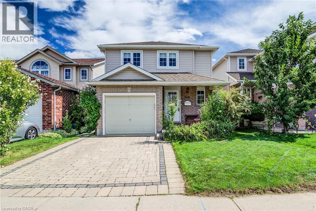 1089 Copper Leaf Crescent, Kitchener, Ontario  N2E 3W4 - Photo 2 - 40863154